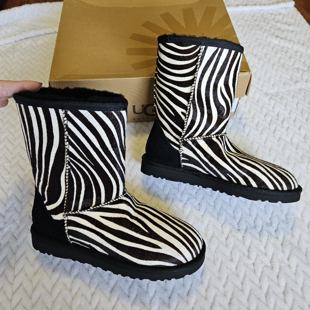 UGG Australia Classic Short Exotic Zebra Boots 1002790 Size 5